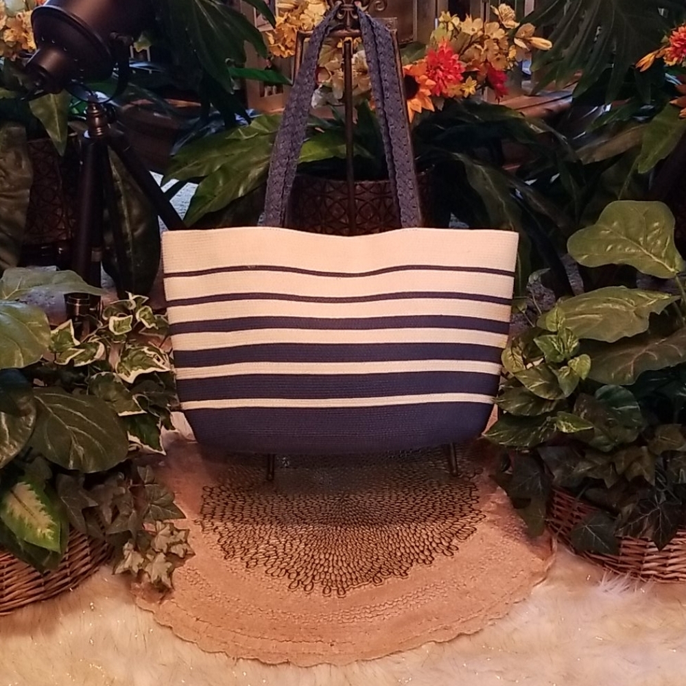 Liz Claiborne Striped Tote Bag - Picture 2 of 13
